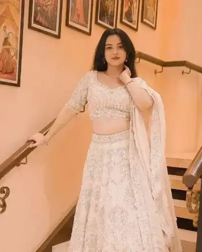 Escort Service In Kinwat